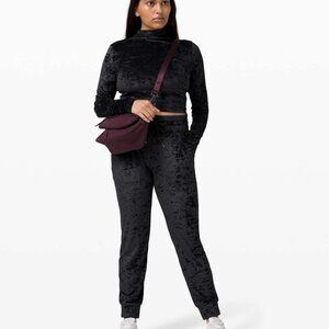 Lululemon Women’s Black Ready To Crush High Rise Velour Joggers Pants Size 8